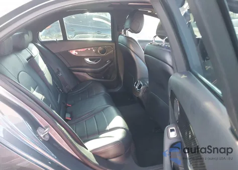 2018 Mercedes-Benz C 350E из США, поврежденный, VIN 55SWF4HBXJU272305